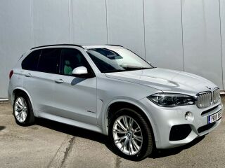 BMW X5 xDrive 40d Individual M-Pakett 3.0 R6 230kW
