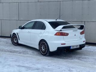 Mitsubishi Lancer Evolution X 2.0 217кВ