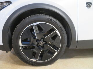 Peugeot 408 GT Hybrid 145 e-DCS6 1.2 100kW