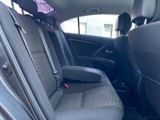 Toyota Avensis Linea Sol 1.8 108kW
