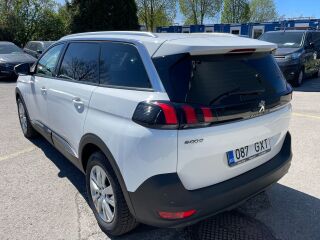 Peugeot 5008 1.5 96kW