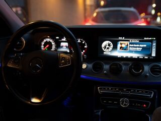 Mercedes-Benz E 220 2.0 143kW