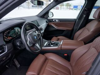 BMW X5 M50 4.4 V8 390kW