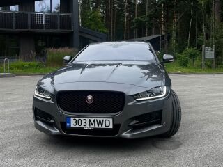 Jaguar XE 30t AWD R-Sport 2.0 221kW