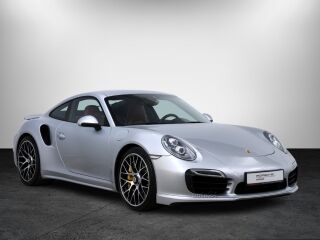 Porsche 911 Turbo S 3.8 412kW