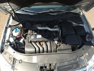 Volkswagen Passat FSI 2.0 R4 110кВ
