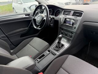 Volkswagen Golf 1.2 77kW