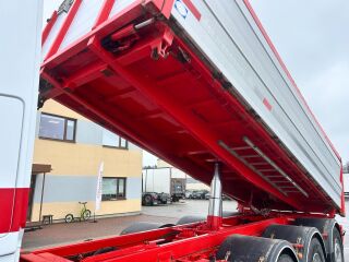 Mercedes-Benz Arocs 3253 8X4*4 EURO6 + 3 SIDE TIPPER EURO 6 390кВ