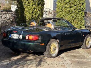 Mazda MX-5 1.6 81кВ