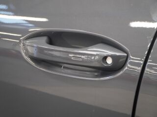 Volkswagen Tiguan Life eHybrid 1.5 TSI 110кВ