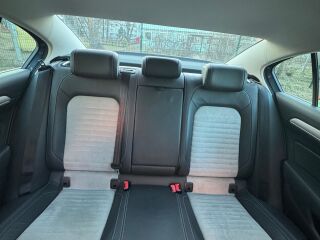 Volkswagen Passat Highline 1.8 132kW