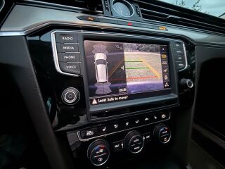 Volkswagen Passat Executive 2.0 176кВ