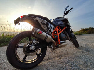KTM 690 Duke KTM Duke 690 / Akrapovic / stunt-track bi LC4 50kW
