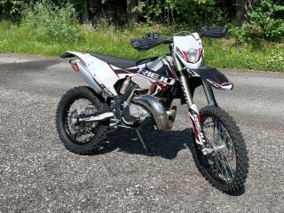 Rieju MR Racing 300 GASGAS R1 40kW