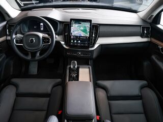 Volvo XC90 AWD 2.0 T8 228кВ