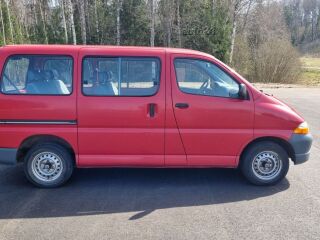 Toyota Hiace 2.4 58kW