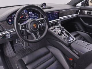 Porsche Panamera Turbo 4.0 404кВ