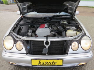 Mercedes-Benz E 200 Avantgarde Kompressor 2.0 137kW