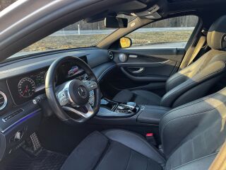 Mercedes-Benz E 300 AMG / Pano / Burmester / AIRMATIC 2.0 225кВ