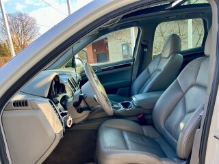 Porsche Cayenne 3.0 180кВ