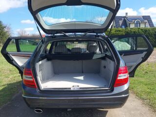 Mercedes-Benz C 180 2.1 88kW