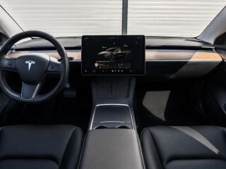 Tesla Model 3 Standard Range Plus RWD 208kW