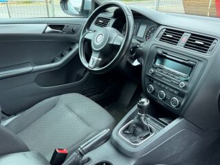 Volkswagen Jetta 1.6 77kW