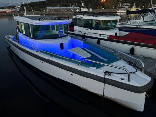Axopar 28 Cabin 300 XL V8 Mercury Verado V8
