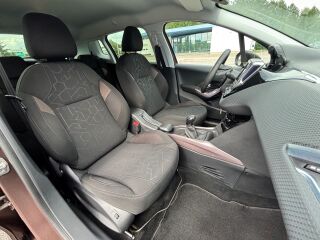 Peugeot 2008 1.2 60kW