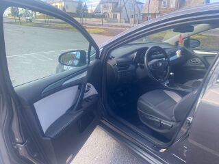 Toyota Avensis Active Plus 1.6 82kW