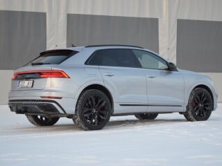 Audi Q8 S-Line 3.0 210кВ