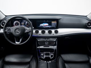 Mercedes-Benz E 350 e AMG PHEV 2.0 210kW