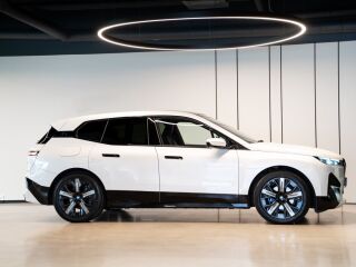 BMW iX xDrive 40 102kW