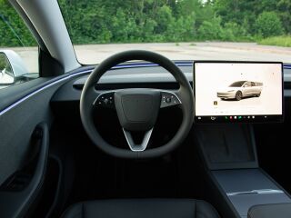 Tesla Model 3 208кВ