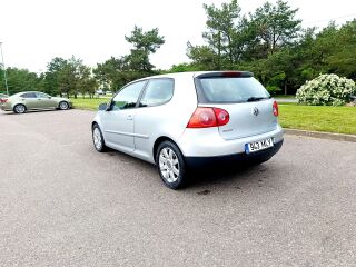 Volkswagen Golf V Comfort 2.0 TDI 103kW