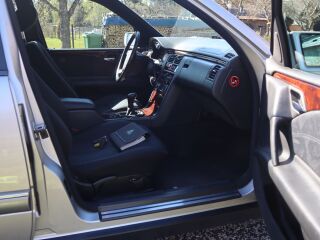 Mercedes-Benz E 220 2.2 R4 70kW