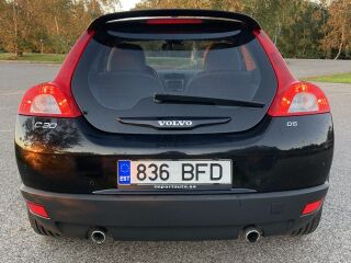Volvo C30 2.4 I5 D5 132кВ