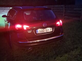 Opel Astra 2.0 121kW