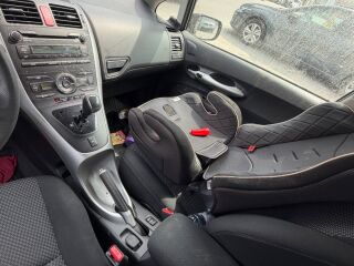 Toyota Auris 1.6 97kW