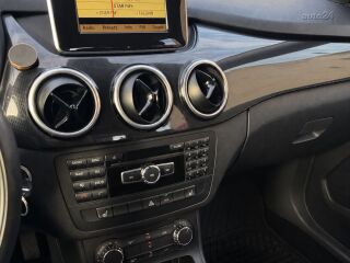 Mercedes-Benz B 180 1.6 90kW