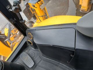 JCB