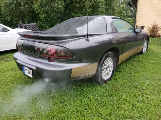 Pontiac Firebird 3.4 109kW