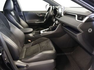 Toyota RAV4 Black Edition 131kW