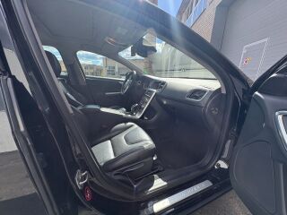Volvo V60 2.4 158kW