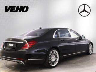 Mercedes-Benz Mercedes-Maybach 560 4Matic 4.0 V8 345kW