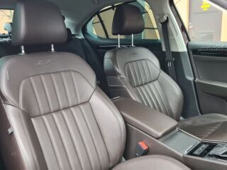 Skoda Superb 4x4 Laurin & Klement PLUS 2.0 TSi 200kW