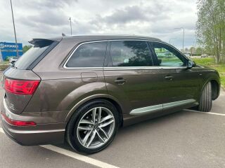 Audi Q7 TDI quattro S-line 3.0 200kW