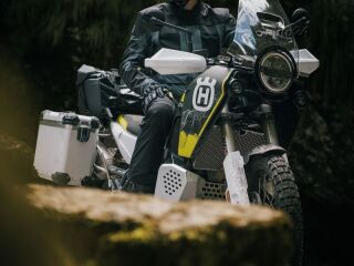 Husqvarna Norden 901 Expedition R2 2 silindrit 4 takti 77kW