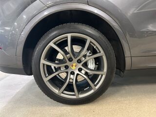 Porsche Cayenne Turbo 4.0 404kW