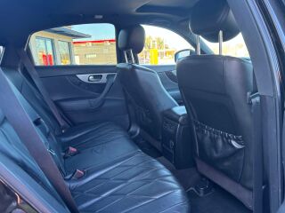 Infiniti FX30 3.0 175kW